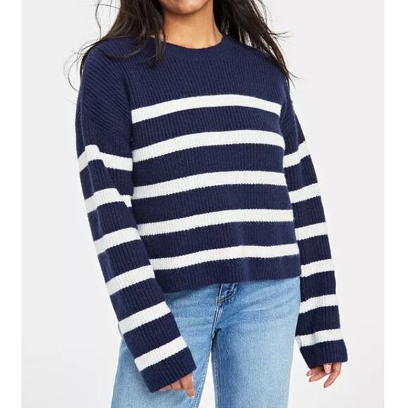 On 34th Women's Chunky-Knit Navy Blue White Stripe Crewneck Sweater Size L - Picture 1 of 13